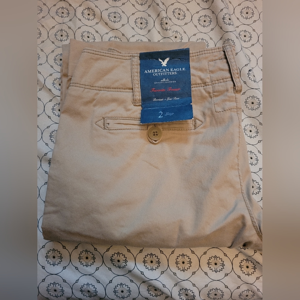 NWT American Eagle Outfitters Bootcut Low Rise 2 Long